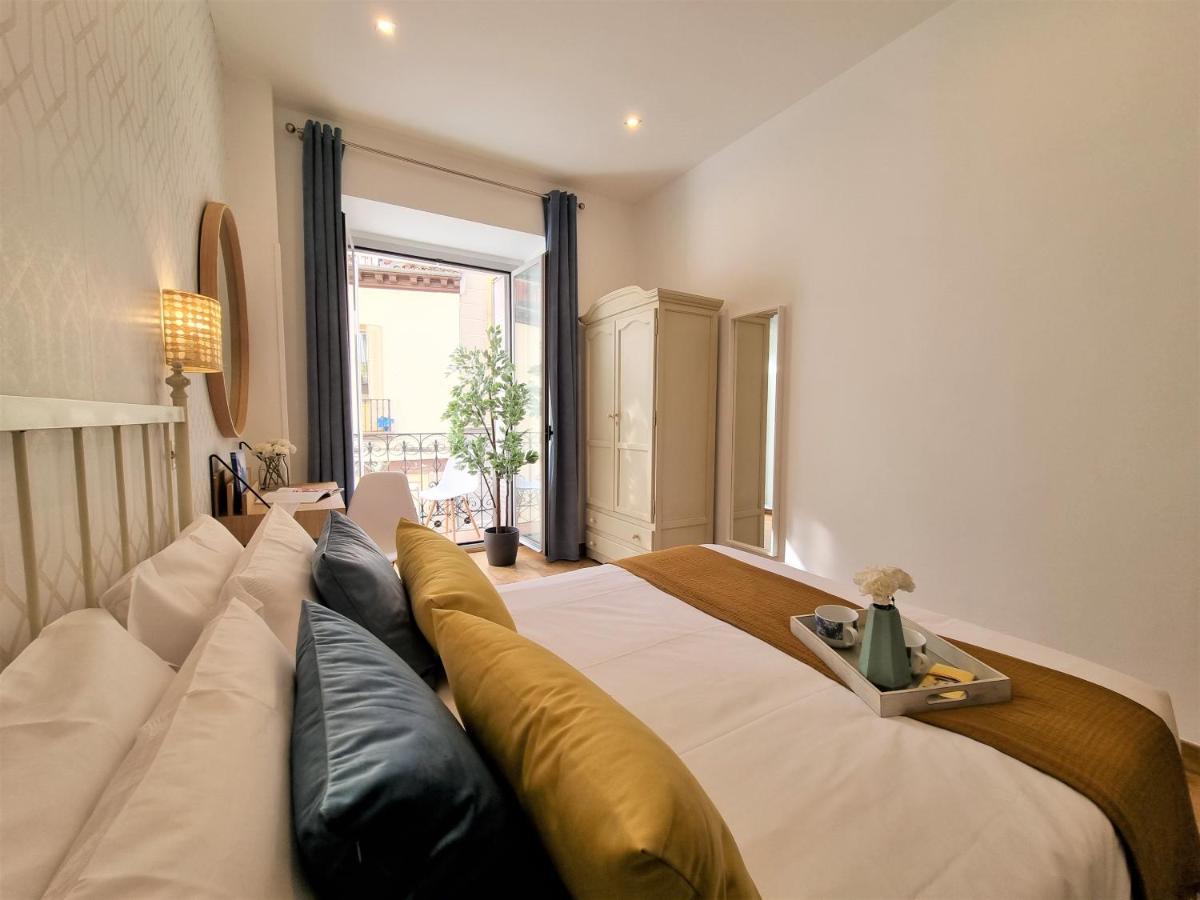 Apartamentos San Andres Madrid Buitenkant foto