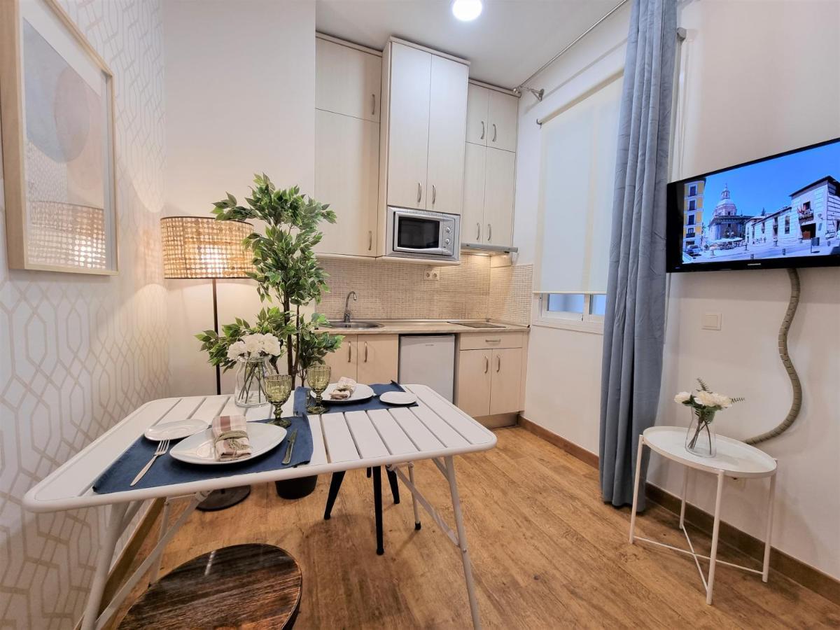 Apartamentos San Andres Madrid Buitenkant foto