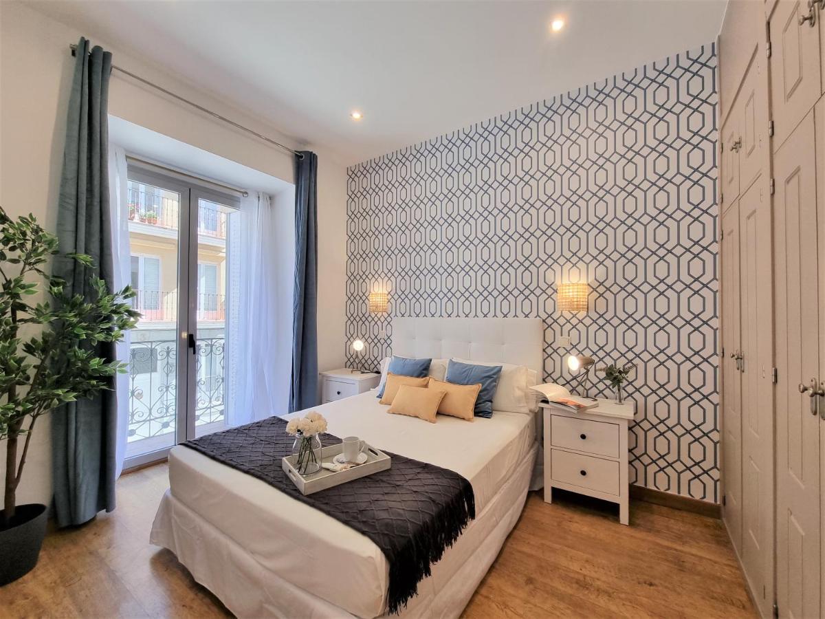 Apartamentos San Andres Madrid Buitenkant foto