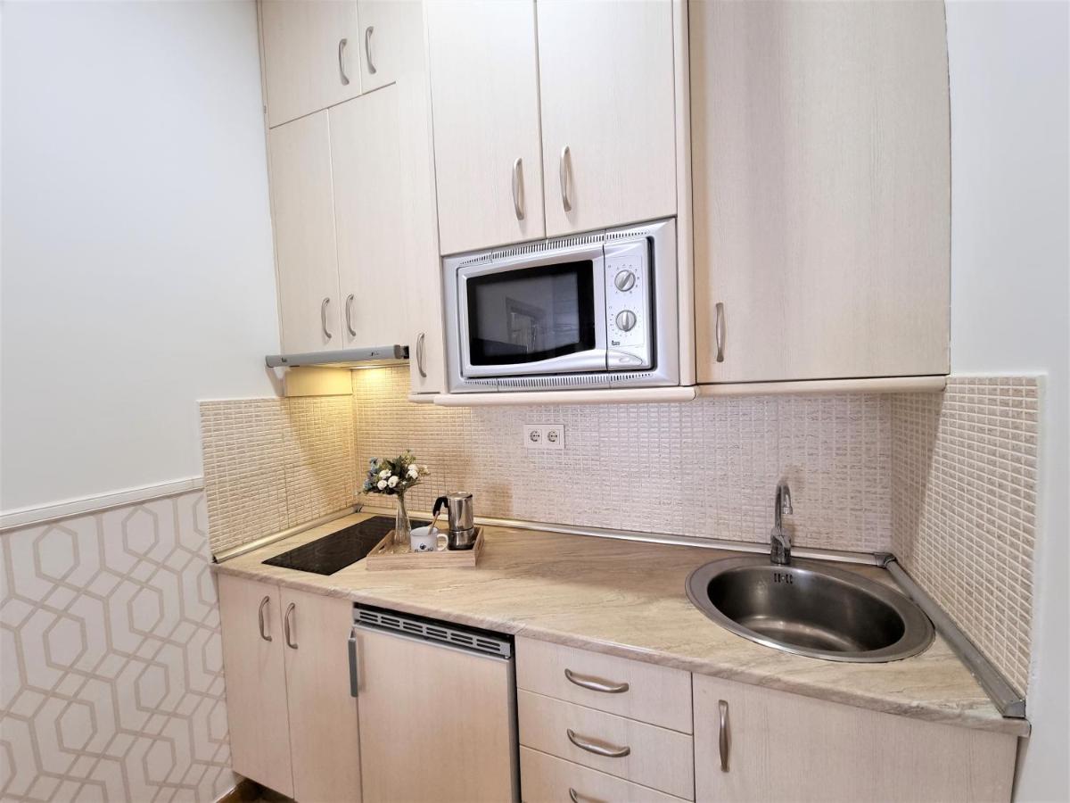 Apartamentos San Andres Madrid Buitenkant foto