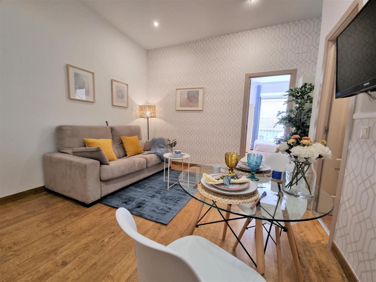 Apartamentos San Andres Madrid Buitenkant foto
