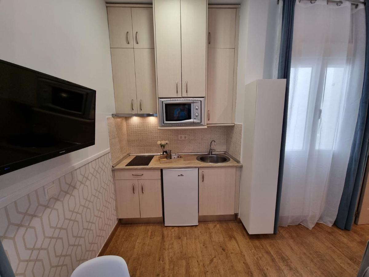 Apartamentos San Andres Madrid Buitenkant foto