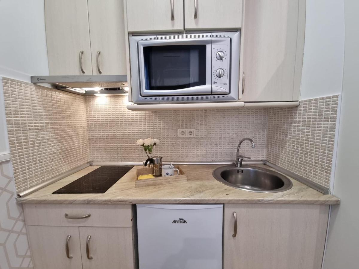 Apartamentos San Andres Madrid Buitenkant foto
