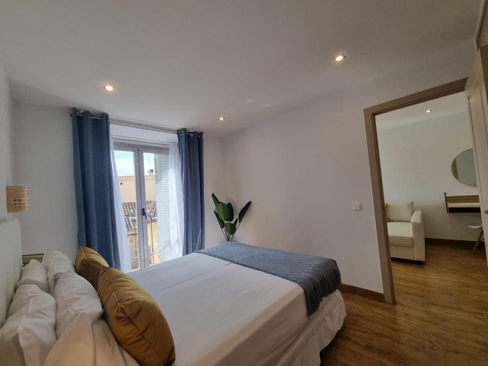 Apartamentos San Andres Madrid Buitenkant foto
