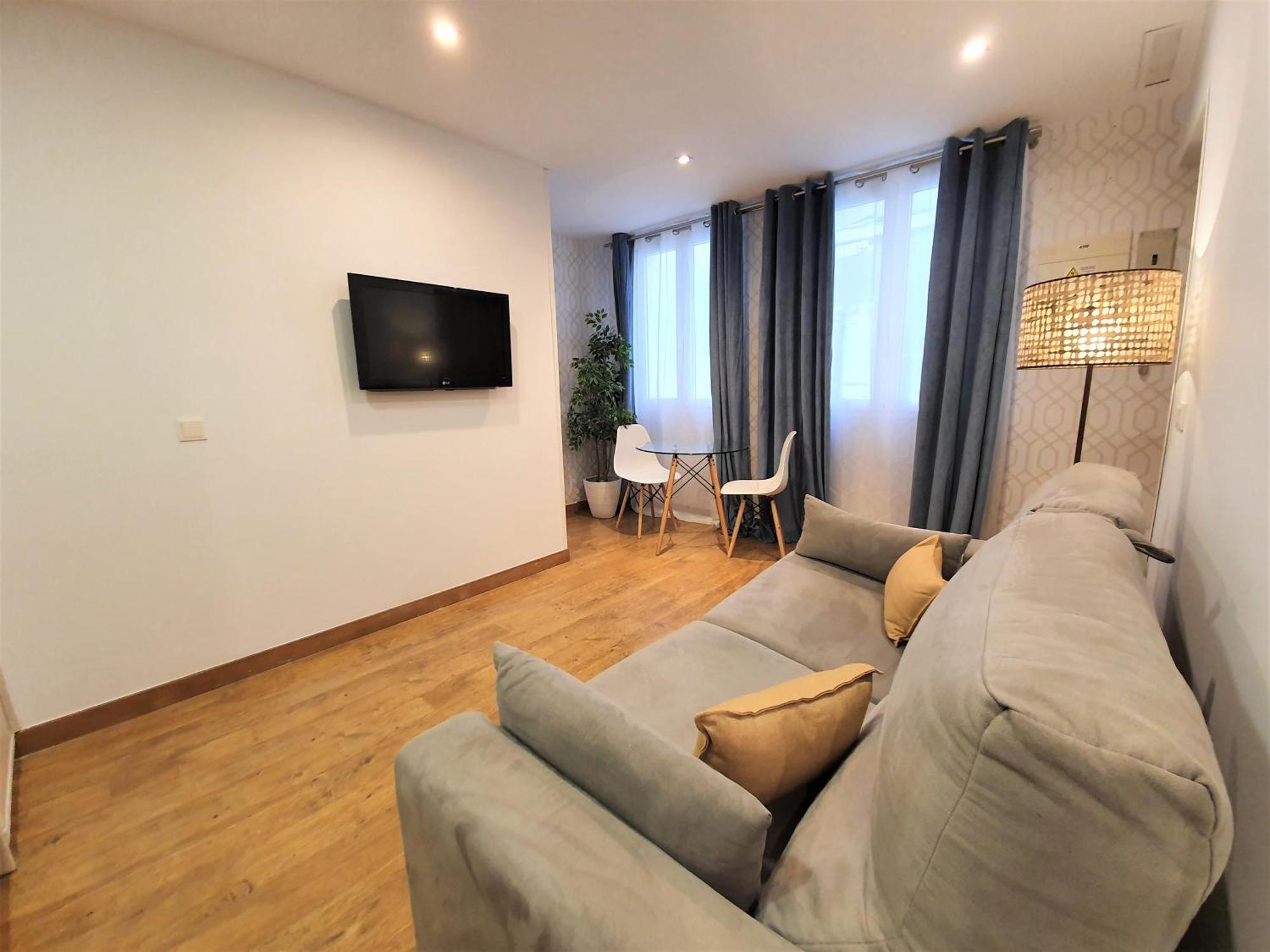 Apartamentos San Andres Madrid Buitenkant foto